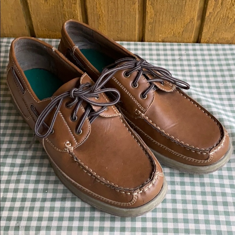 Mountain Creek (Dillards) men’s Size 12